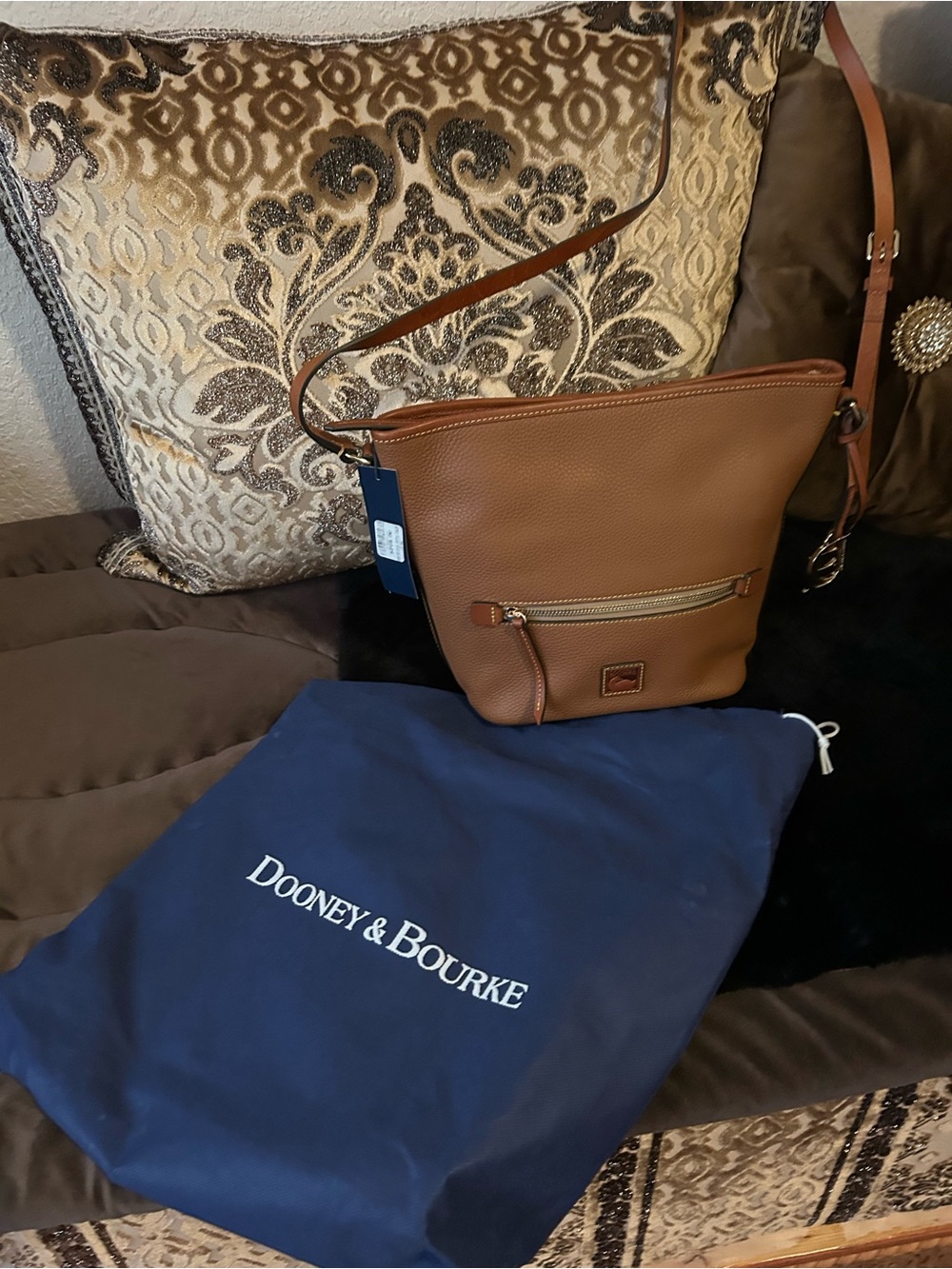 New Dooney & Bourke Tan Pebble Leather Crossbody Messenger